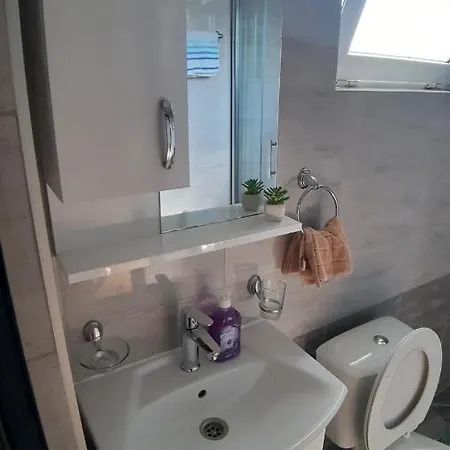 Goka Apartment *